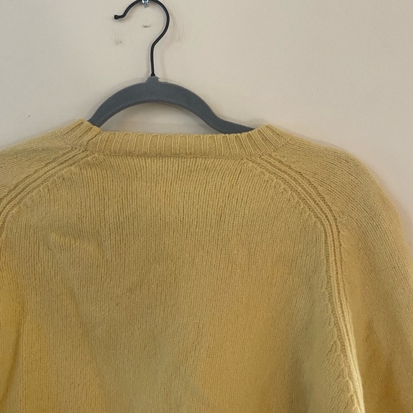 J CREW BUTTER YELLOW 100% LAMBSWOOL RIBBED SWEATER KNIT COTTAGE CORE GRANDMACORE - Picture 5 of 8